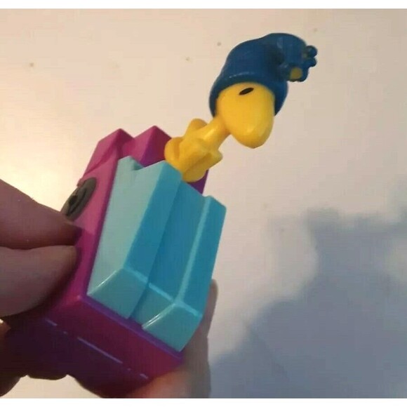 Snoopy Tweety Bird McDonald's 2018 2016  Happy Meal Toy Peanuts Lot of 4 - Picture 2 of 12